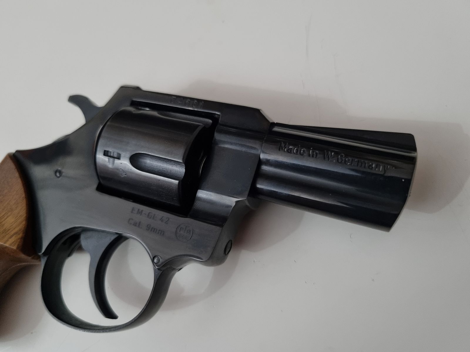 Blank firing revolver EM-GE 42 9mm bang