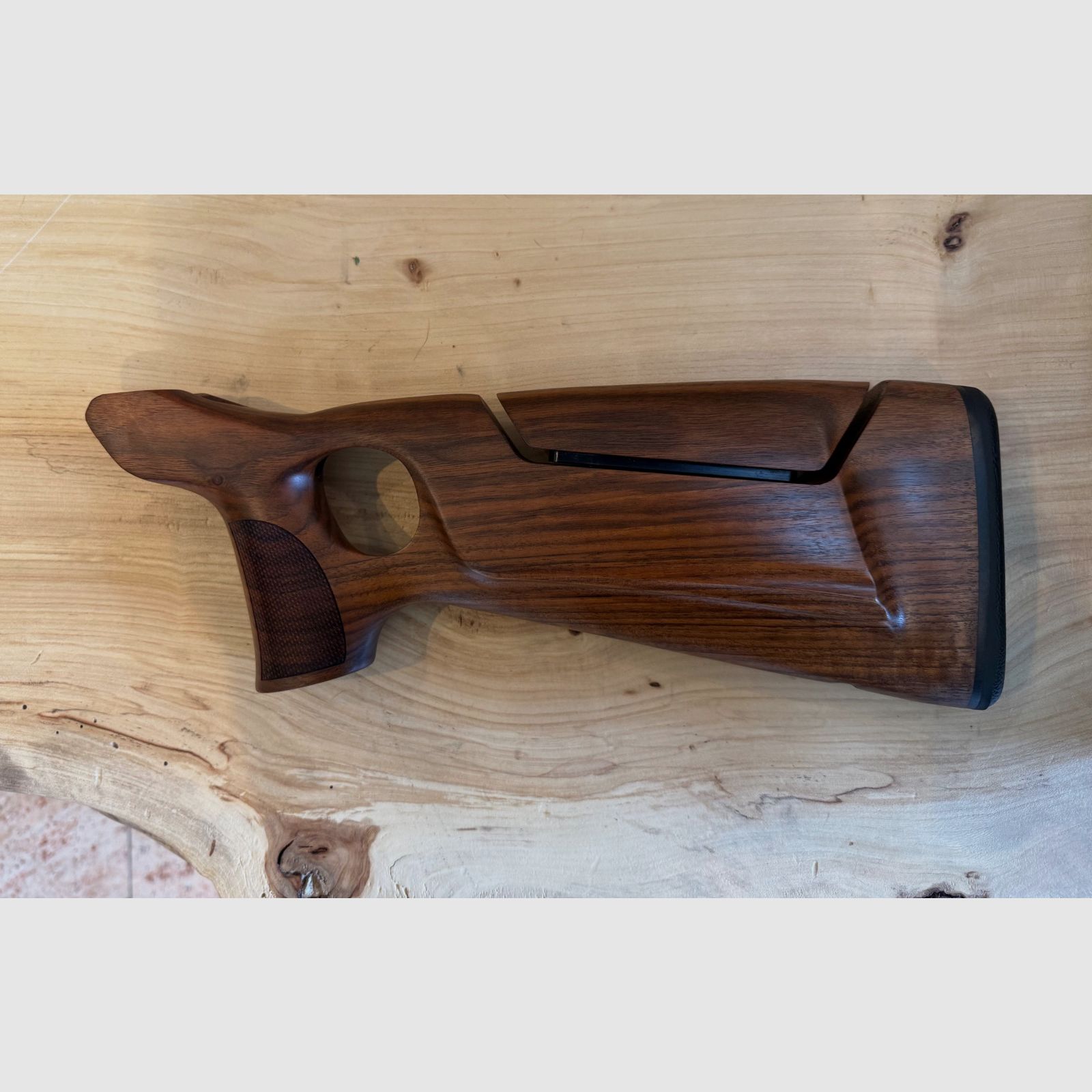 AfterMarket wooden hole stock with height adjustment as an upgrade for Sauer 202 including conversion