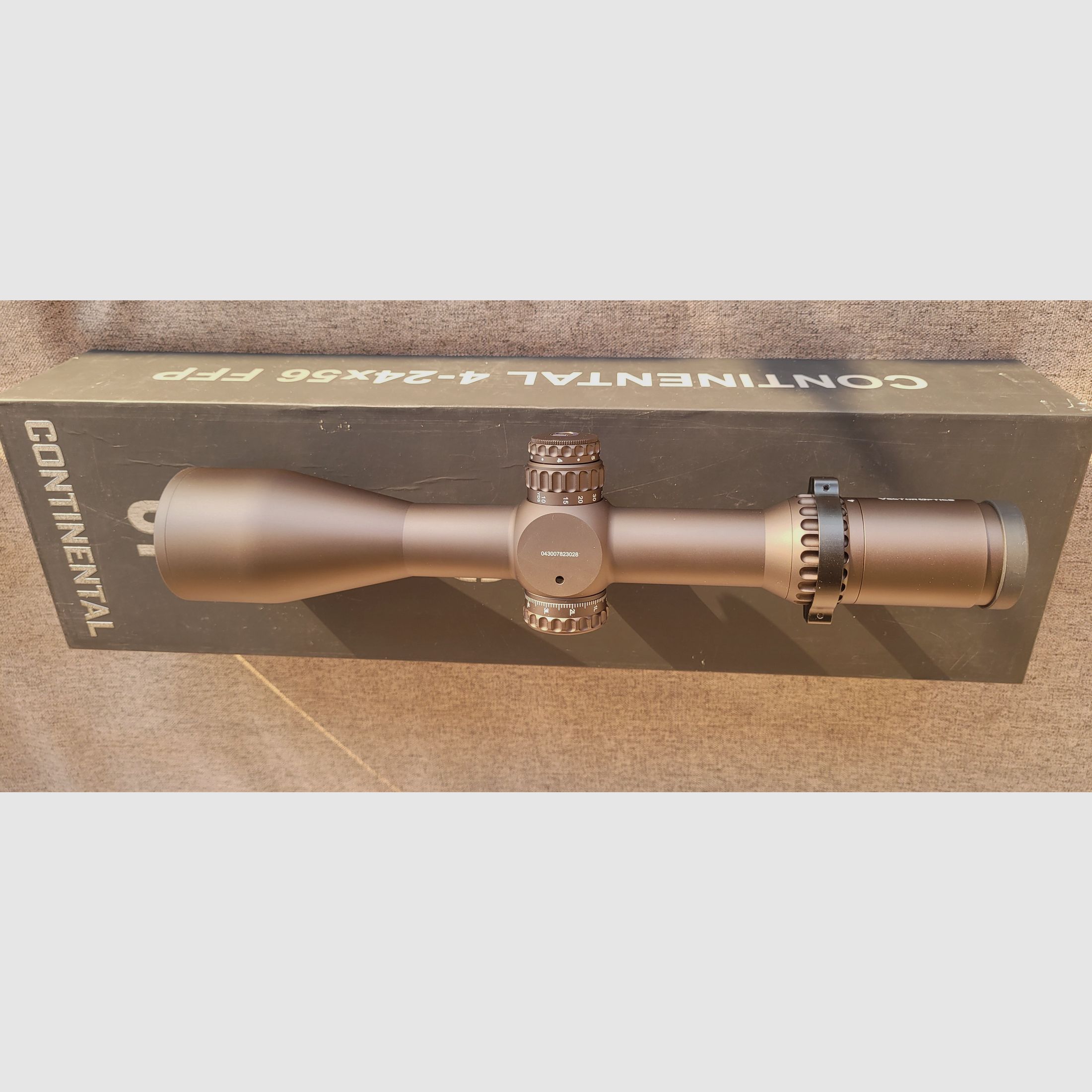 Vector Optics SCFF-39 Continental x6 4-24x56 FFP Mrad / FDE