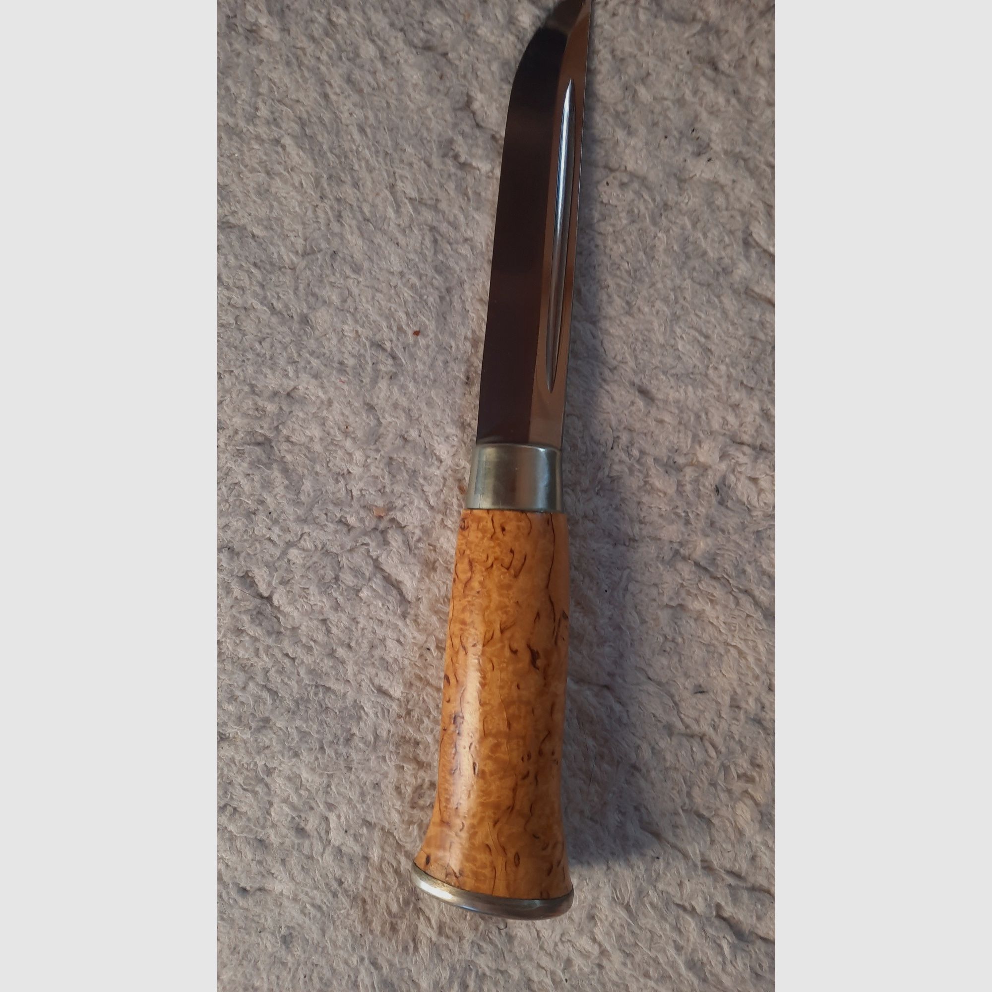 Bellissimo coltello da caccia e da esterno Kauhava dalla Finlandia. PUUKO Messer