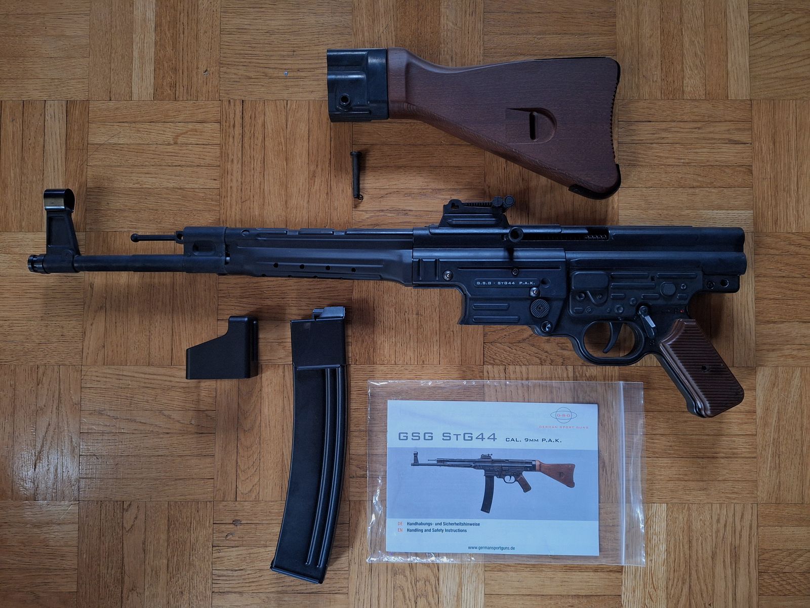 GSG STG44 CAL. 9mm P.A.K. (Blank firing rifle)