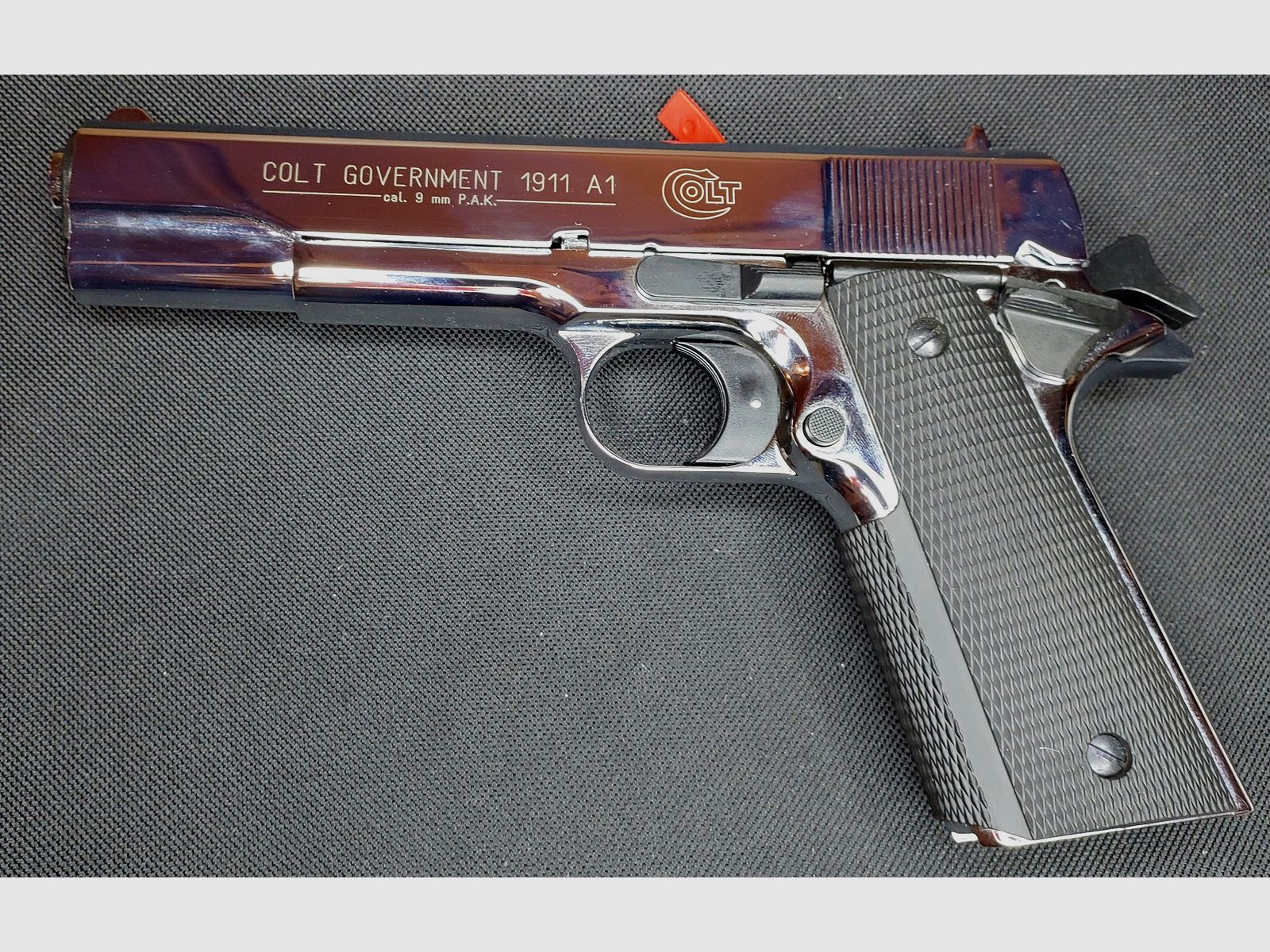 Colt Government 1911 A1 Schreckschuss Pistole 9mm P.A.K. poliertes Chrom (PTB 774)
