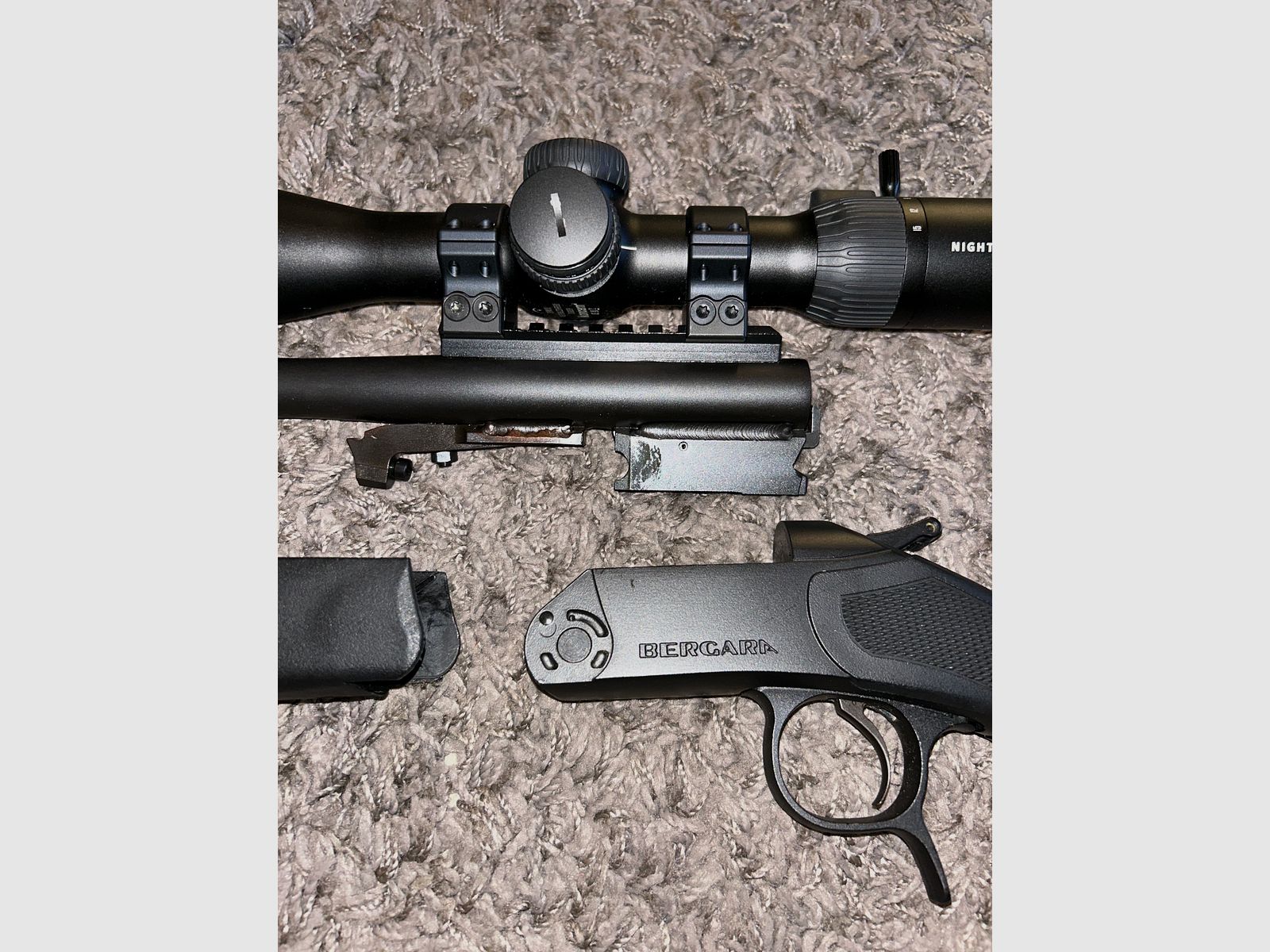 Bergara BA13 TD Thumbhole zwart