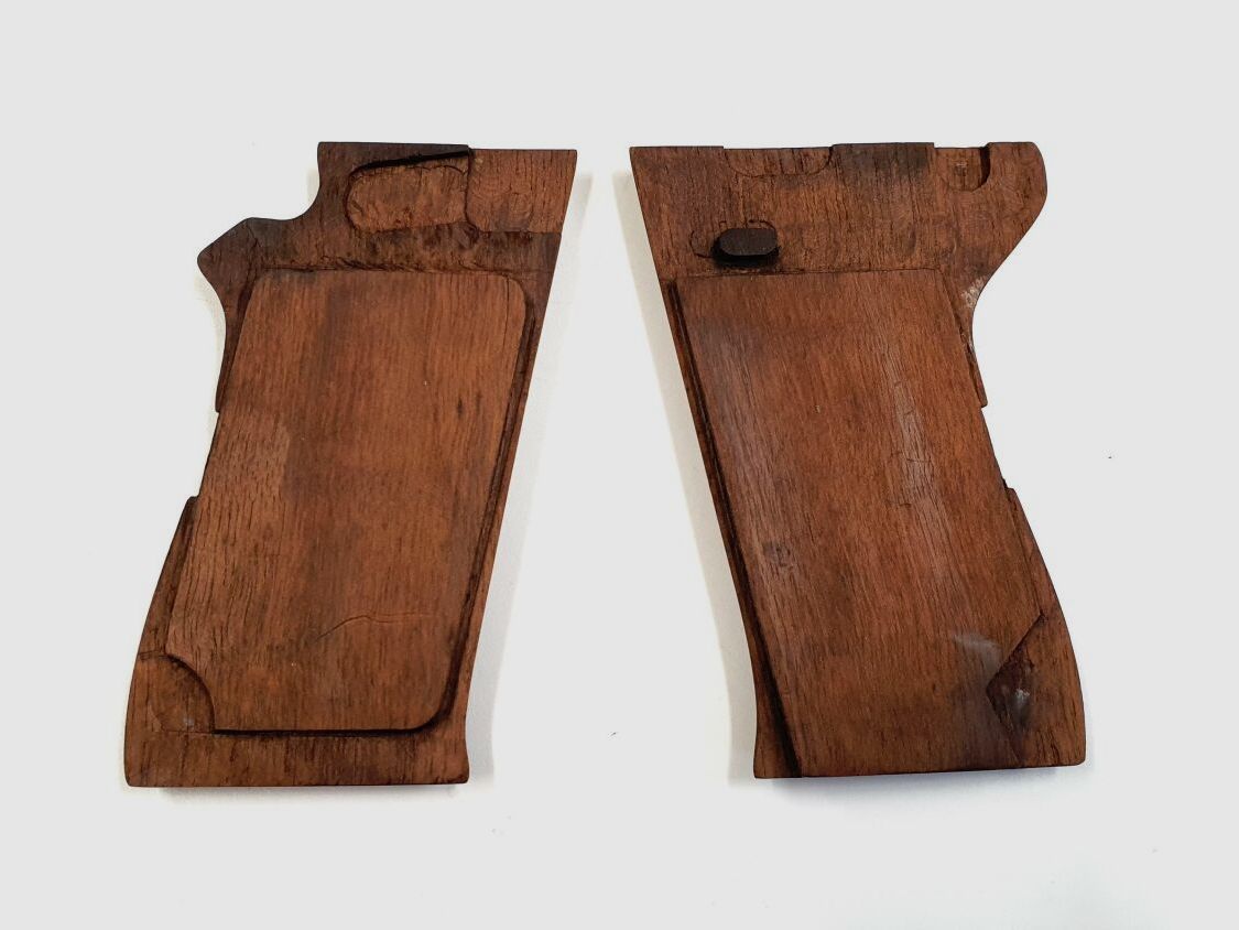 Ceska Zbrojovka Griffschalen Brünner VZ52, - 7,62 Tokarev