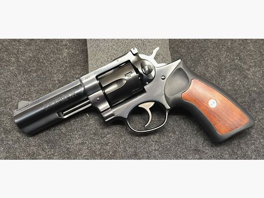 Ruger GP 100 / GP-141