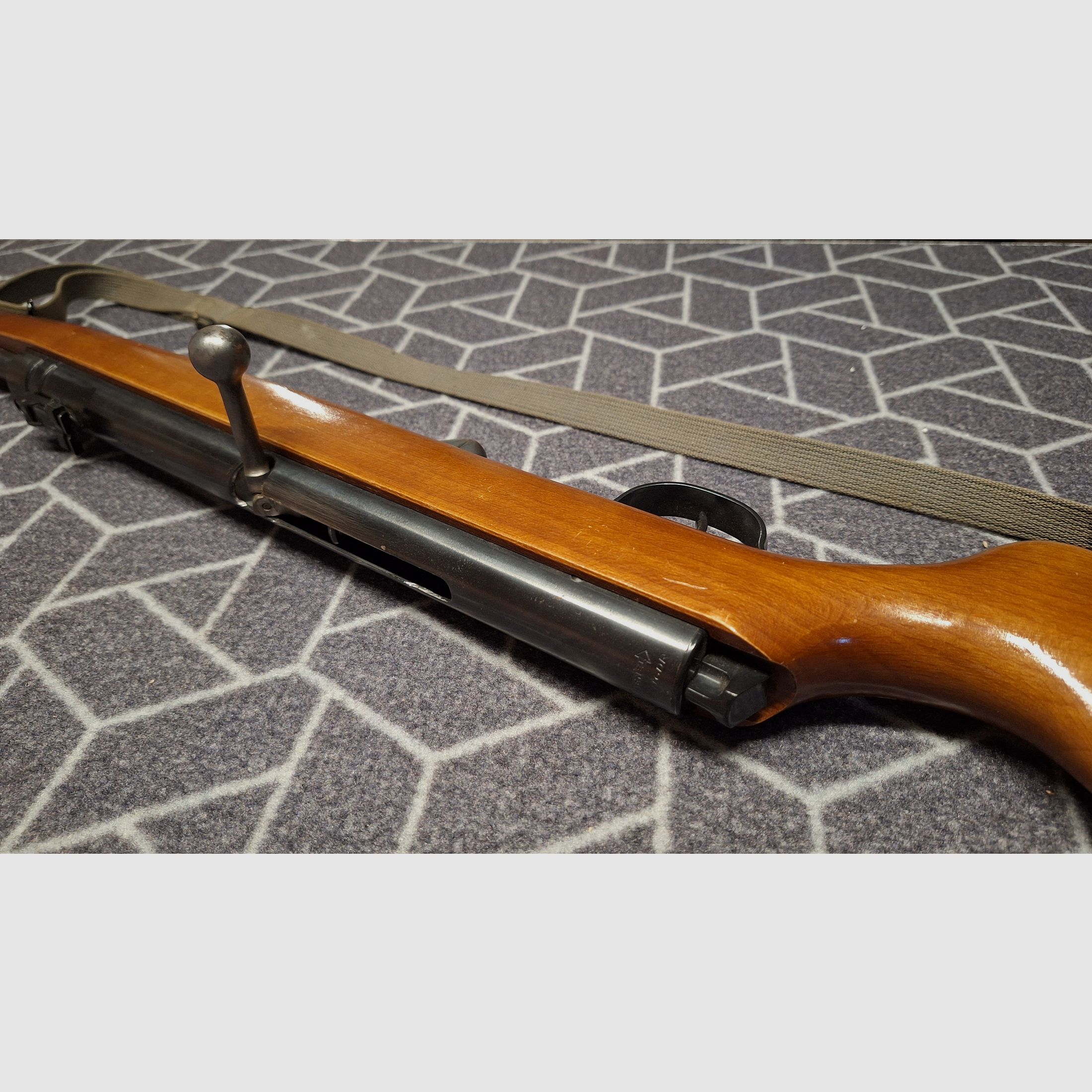 ¡Haenel Suhl 310 DDR-GST carabina de aire comprimido con 2 cargadores!