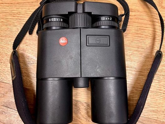 Leica Fernglas mit Entfernungsmesser	 Geovid 10x42