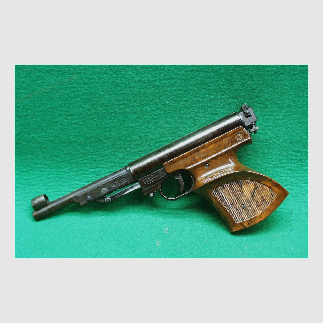 Record air pistol