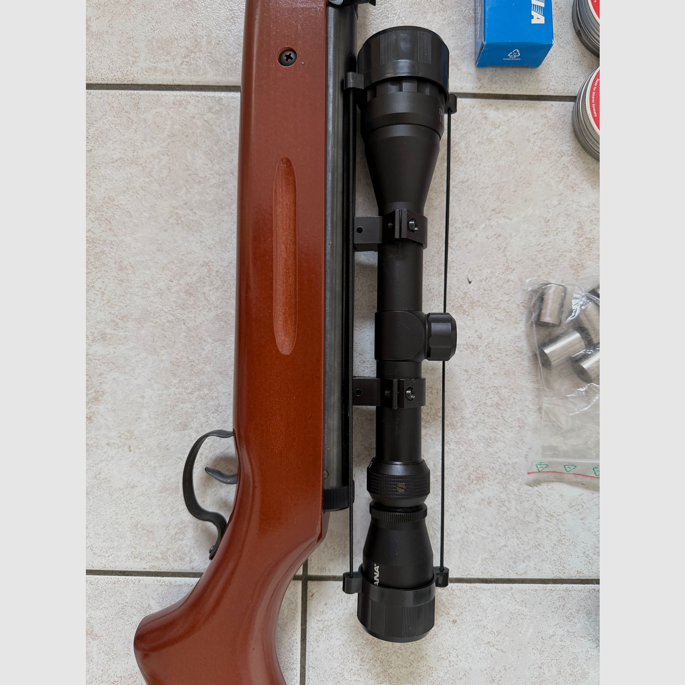 Carabine à air comprimé Perfecta Mod.32 avec lunette Diana + 1700 coups