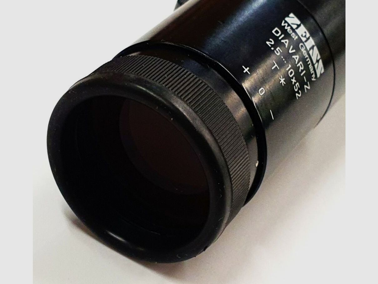 Carl Zeiss	 Diavari-Z; 2,5-10x52