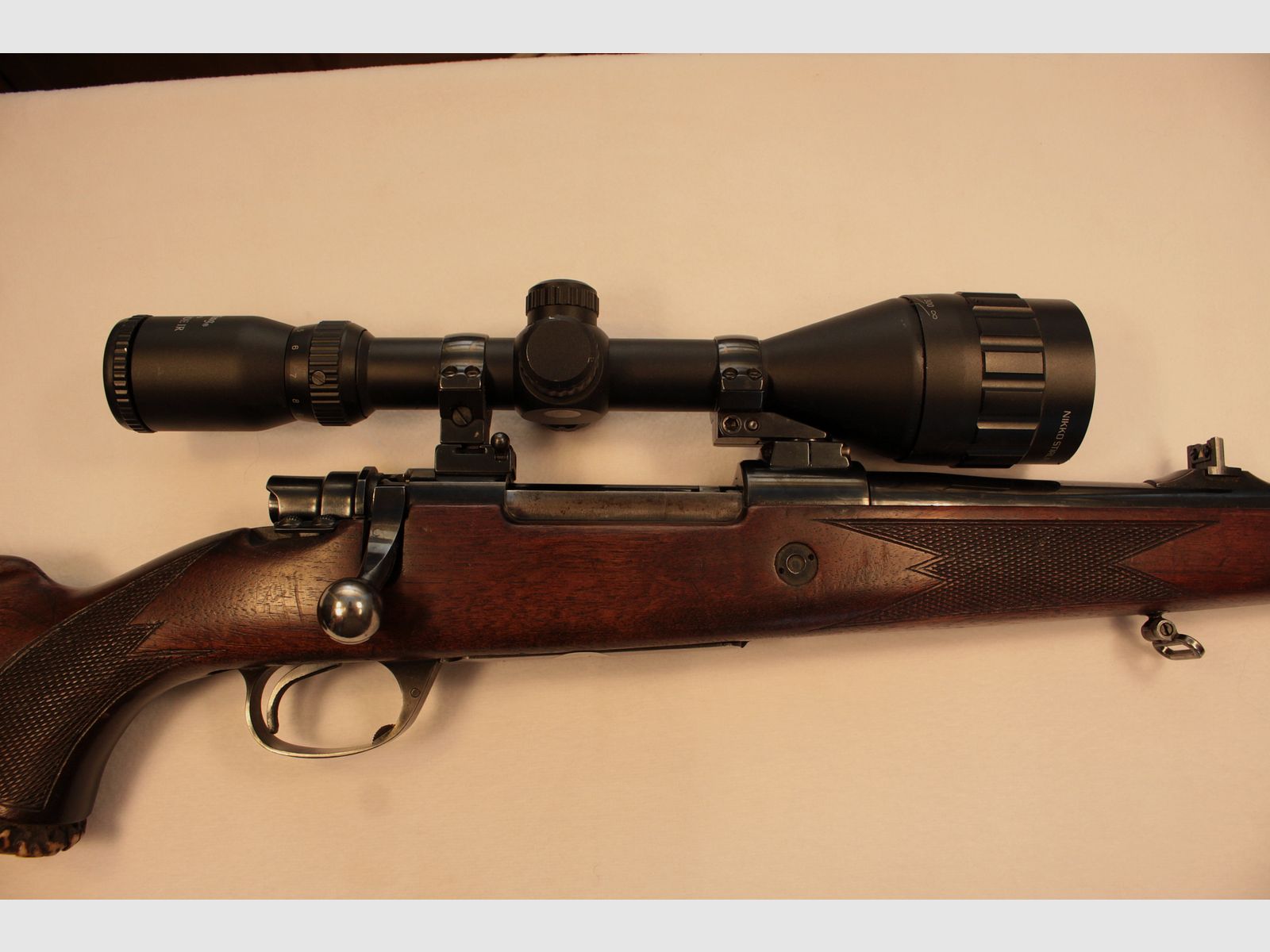 Répétiteur en 7mm Rem.Mag. avec optique Nikko Sterling.