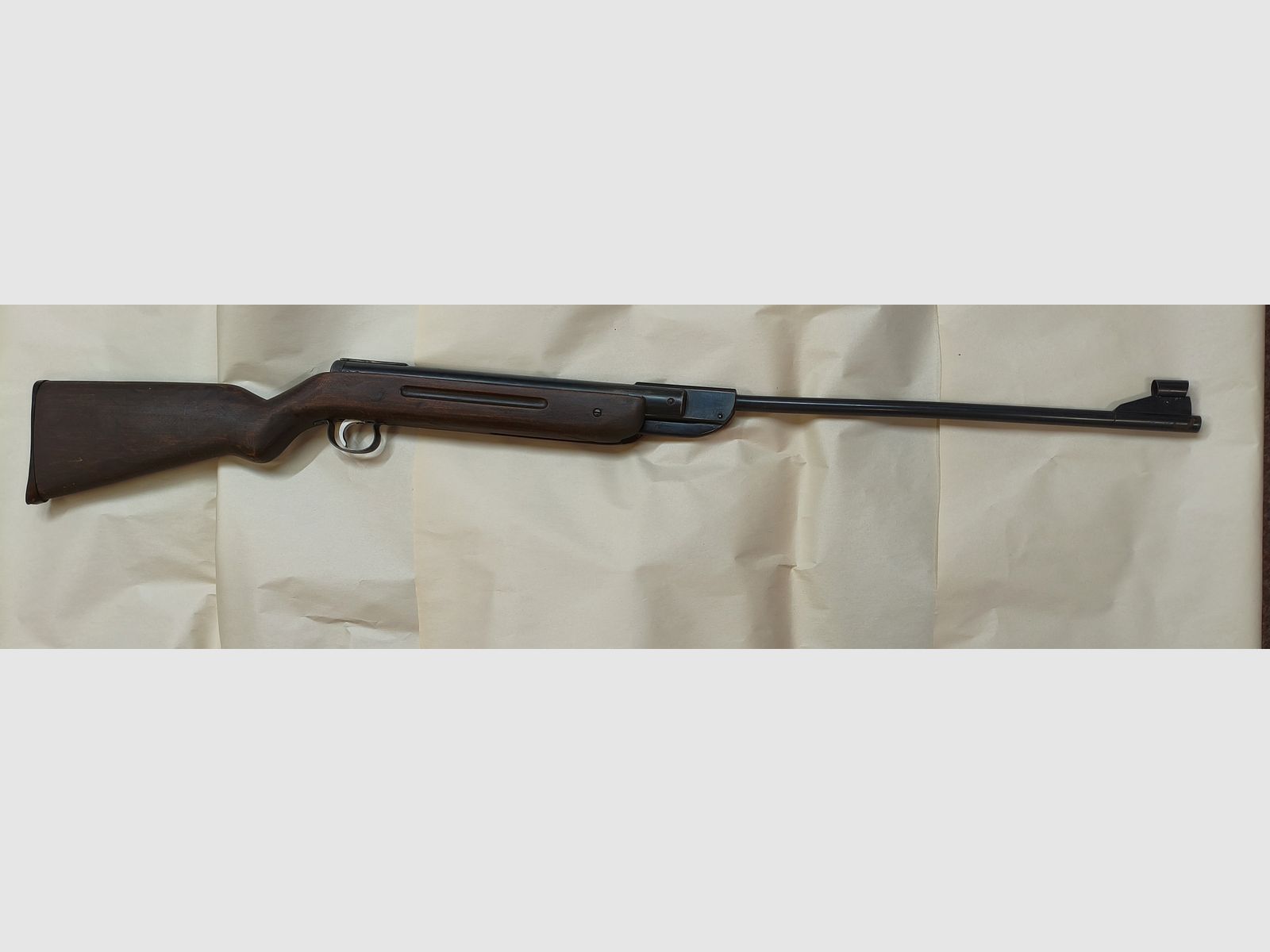 WESTIGINGER & ALTENBURGER AIR RIFLE WITH BAG + BULLET CATCHER + TARGETS