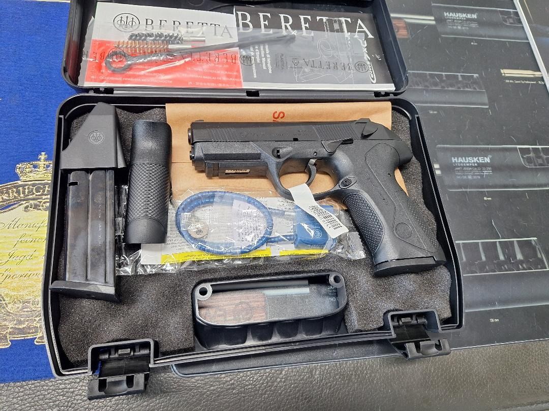 Beretta  Px4 Storm Pistole-  9mm Luger - Neu - im Original Beretta Koffer mit viel Zubehör -