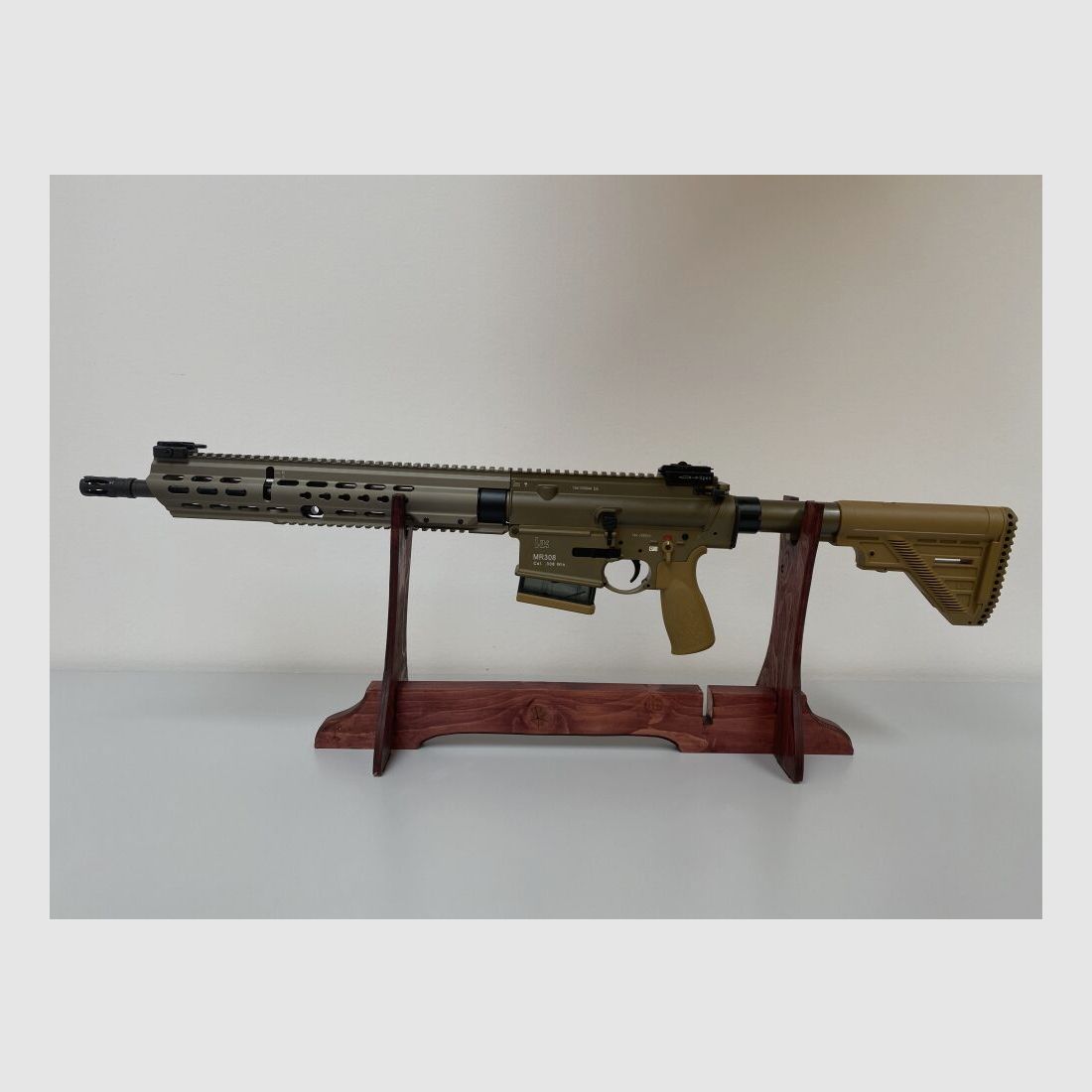 Heckler & Koch SLB H&K MR308 A3 - .308 Win. - 16,5" - sandfarben - langer Handschutz