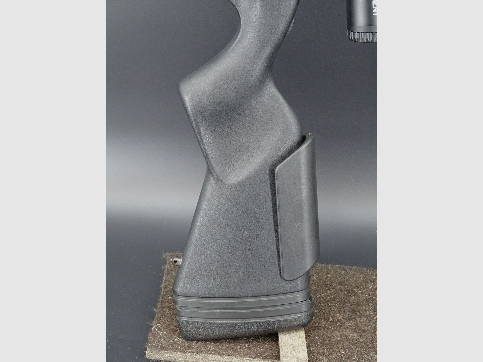 Steyr SSG 04 BJ 2023 calibre .300 Win Mag avec Harris Leupold Element SSG 04