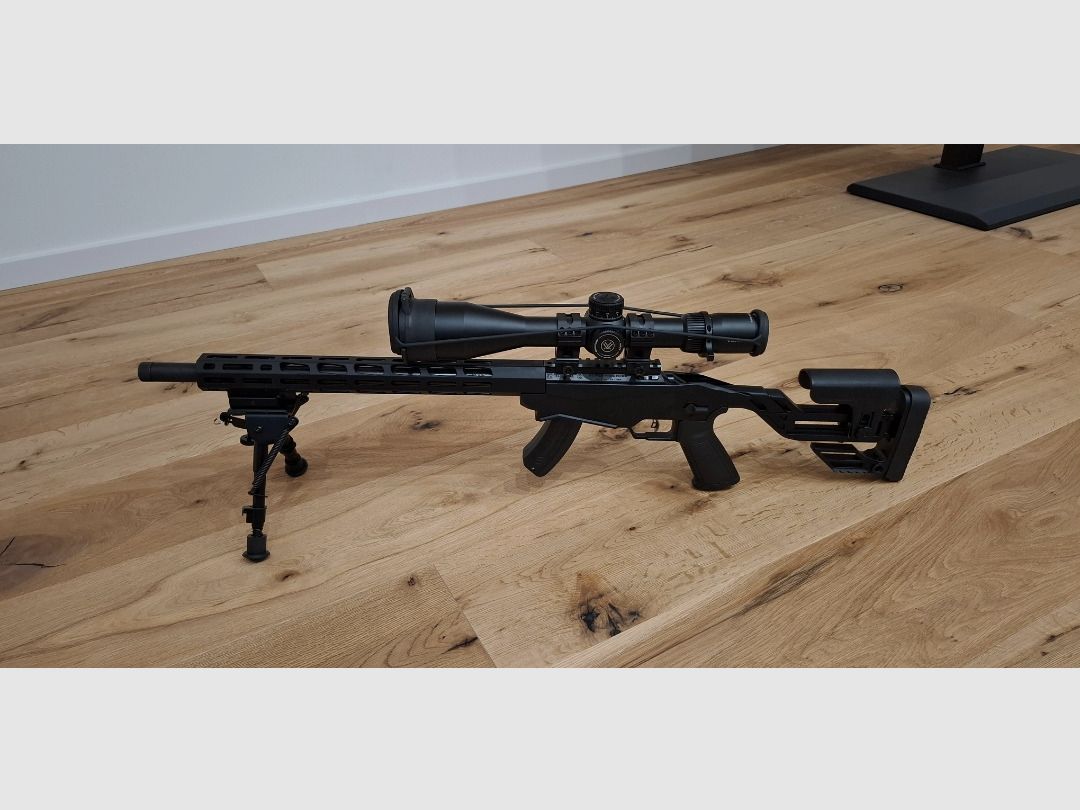 Ruger Precision Rimfire .22 z Vortex Venom 5–25 i UTG Recon 360 dwójnogą