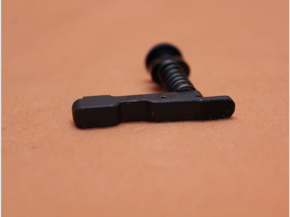 Schmeisser AR-15: Magazine Release/ Catch Ambidextrous Schmeisser - beidseitig bedienbarer Magazinhalter