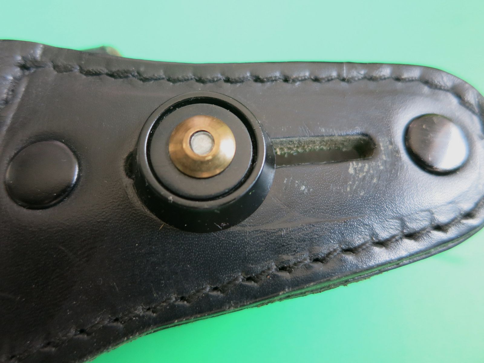 Funda de cinturón AKAH "Escort" funda universal para revólver o pistola