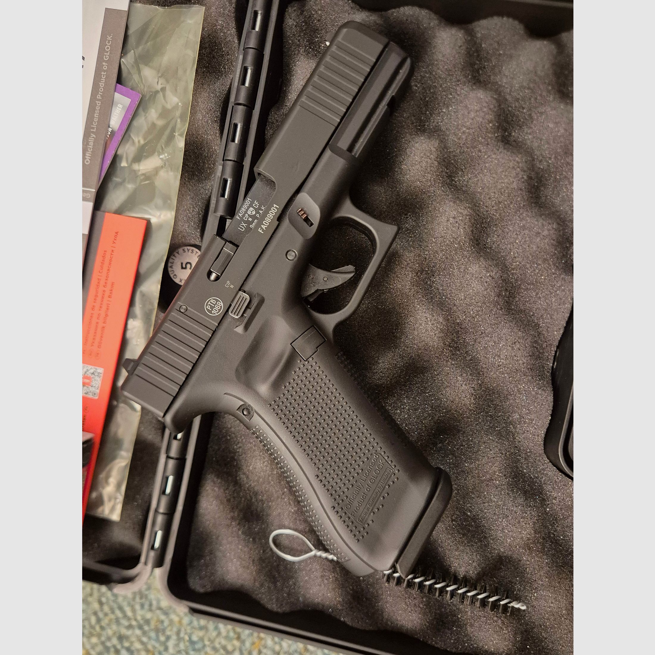 Glock 17 Gen5 9mm Pak