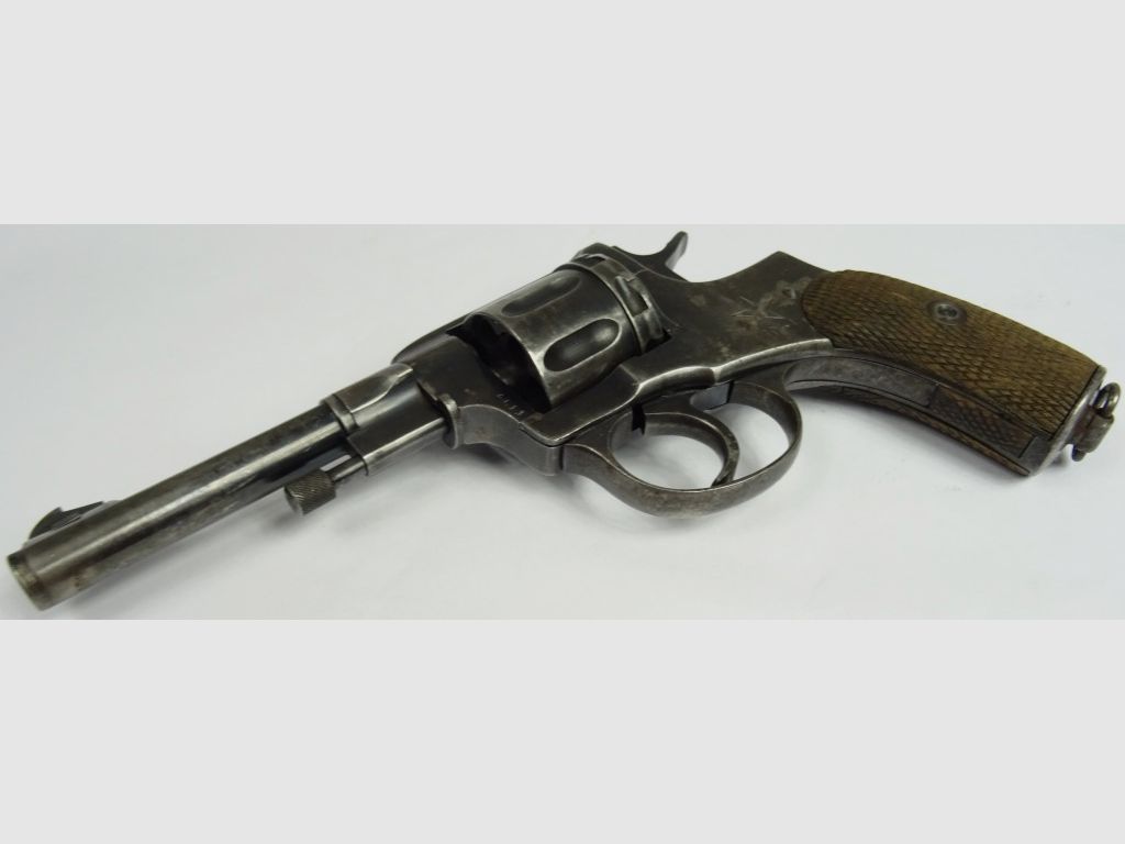 Nagant revolver model 1895, cal. 7.62 Nag., 1941, image 4 of 7