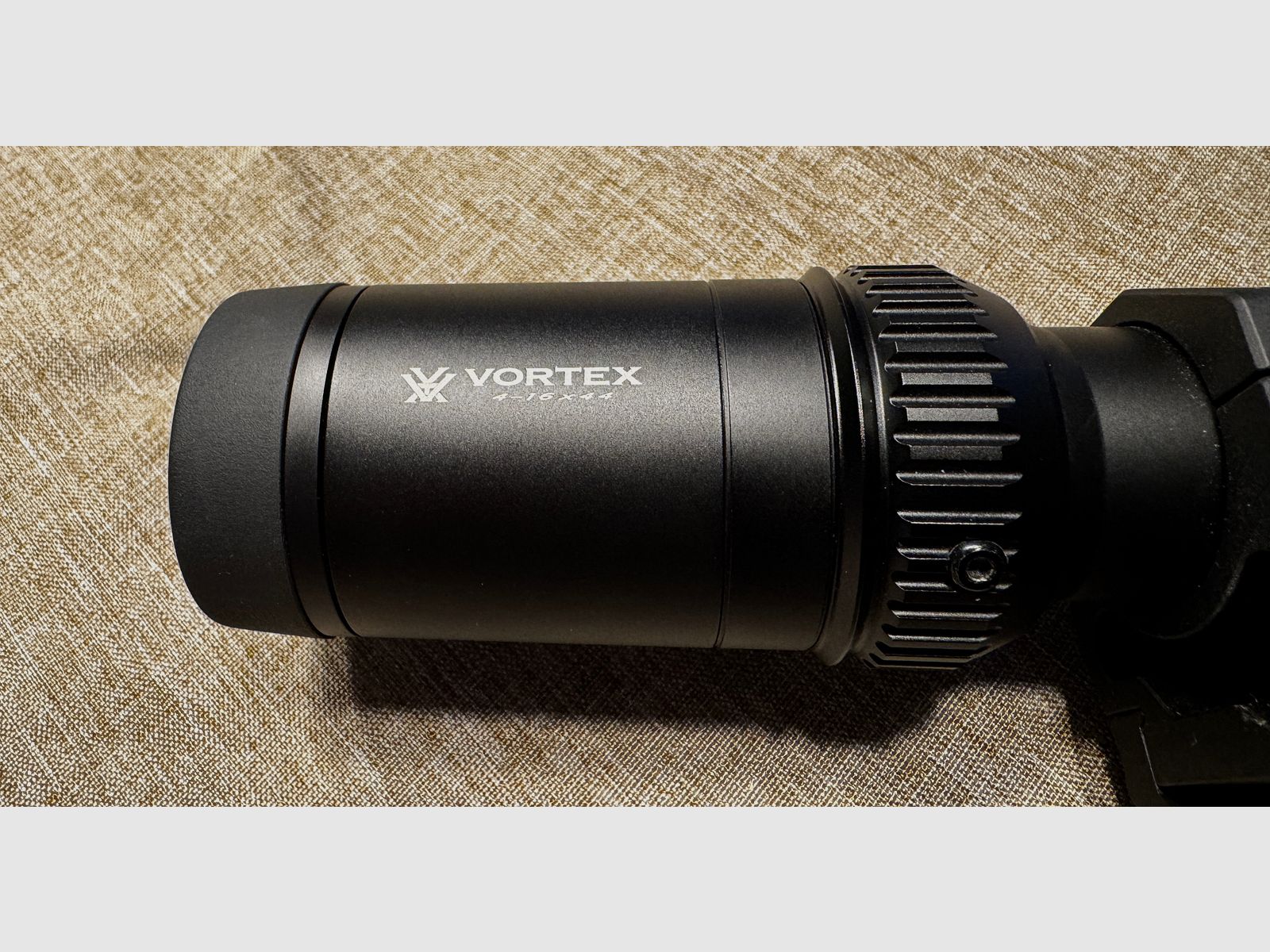Vortex Viper HS-T 4-16x44 VMR-1 MRAD + Precision Matched Rings 32mm
