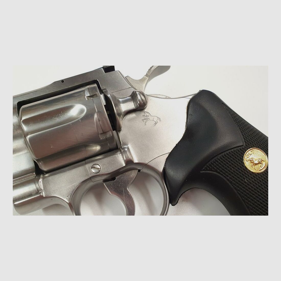Colt Python 6" Acero inoxidable