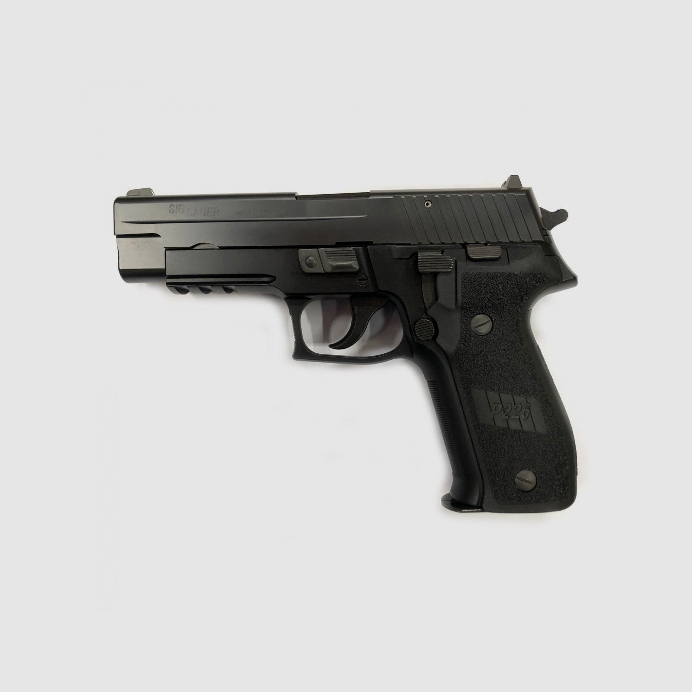 Sig Sauer P226 Kal. 9x21, Bild 2 von 2