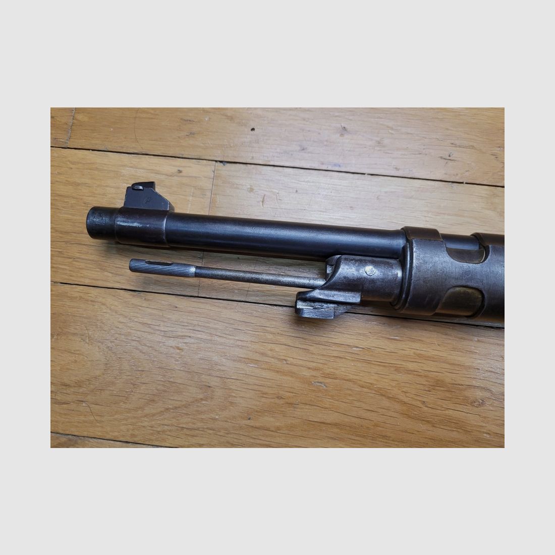 Très beau fusil Mauser argentin 1909 – calibre d&rsquo;origine 7,65×53 – fabrication DWM de 1910 – Armes de la République d&rsquo;Argentine non limées – conforme au type standard model – beaux bois, canon et mécanique impeccables -TBE ++, image 8 sur 30
