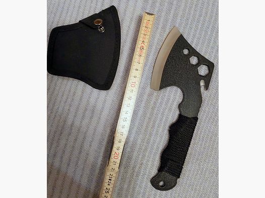 Kompaktes Camping- & Wurfbeil mit Cordura-Nylonhülle