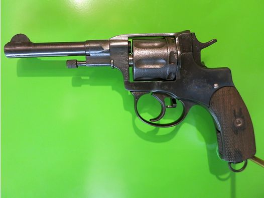 KAISERLICHER RUSSISCHER NAGANT-REVOLVER 1. WK, 1915, DOUBLE-ACTION-OFFIZIERSMODELL    #93-
