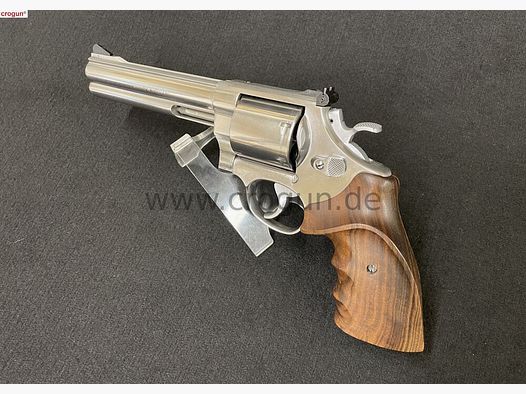 Smith & Wesson	 629-2