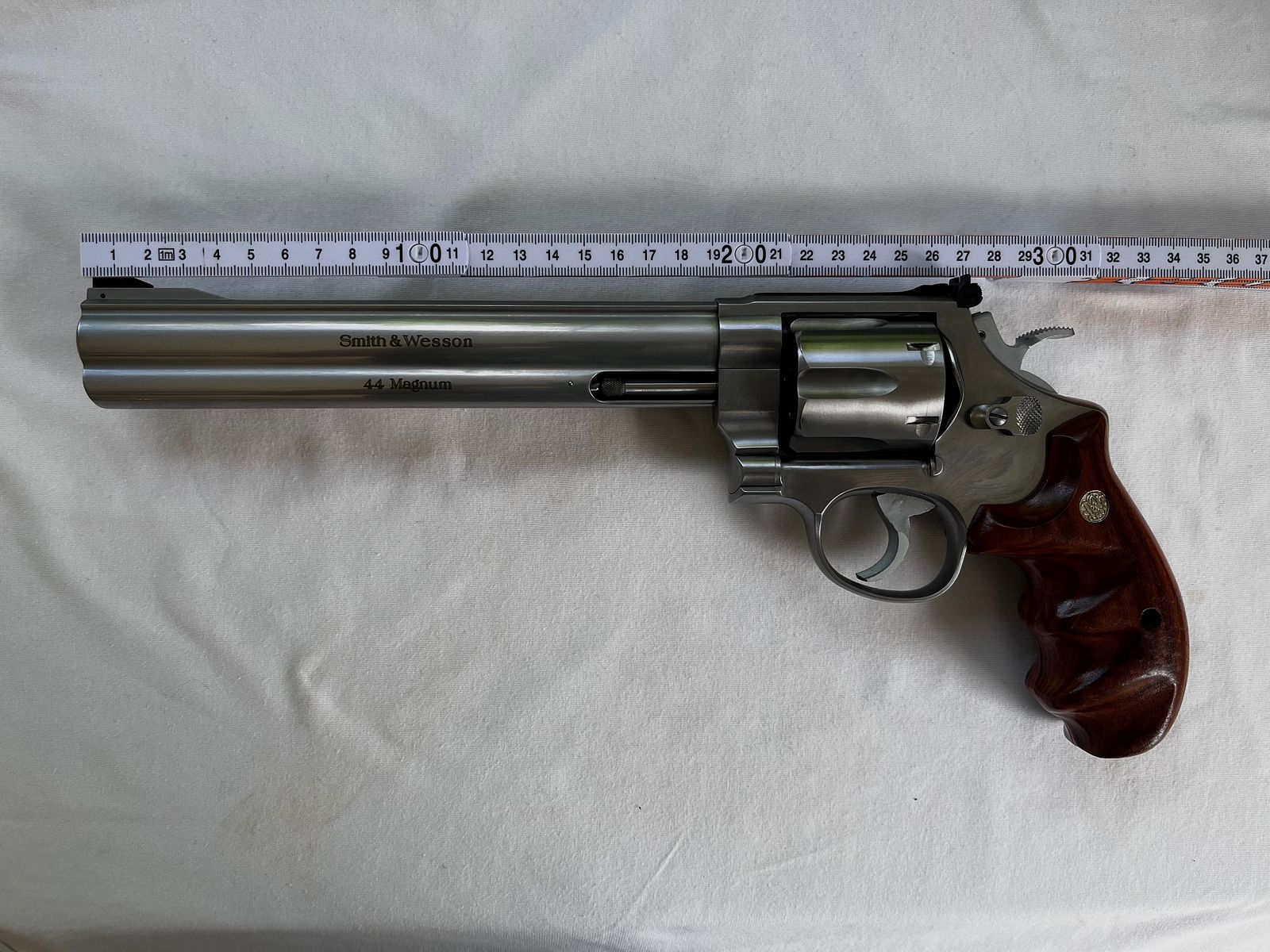 Smith & Wesson S&W 629 Classic  8-3/8"  .44 Magnum