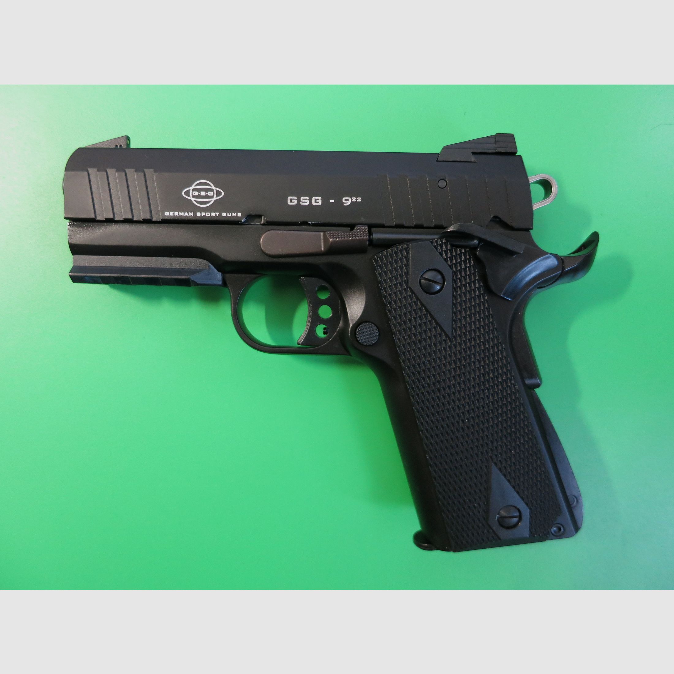 Pistolet auto-chargeur German Sport Guns GSG-922, cal. .22lr, pièce d'exposition #71