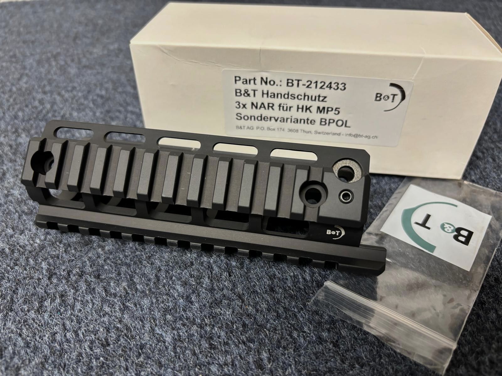 B&T Picatinny Quadrail Handguard per HK MP5 SP5 - NUOVO - SAR M41/05 MKE T94 Heckler & Koch