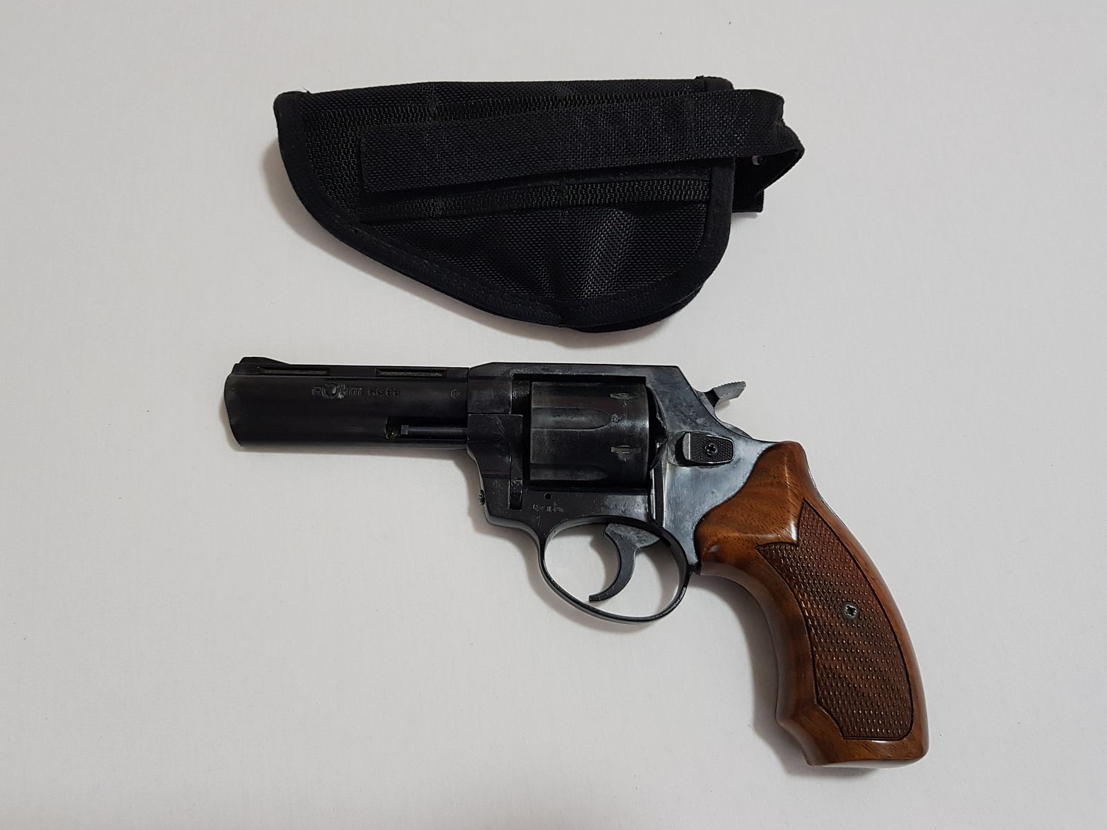 Röhm RG 99 brüniert mit Holzgriffschalen .380 R / 9mm Knall Schreckschuss Pistole 6 Schuss Trommel Kontakt: yardsalez@proton.me