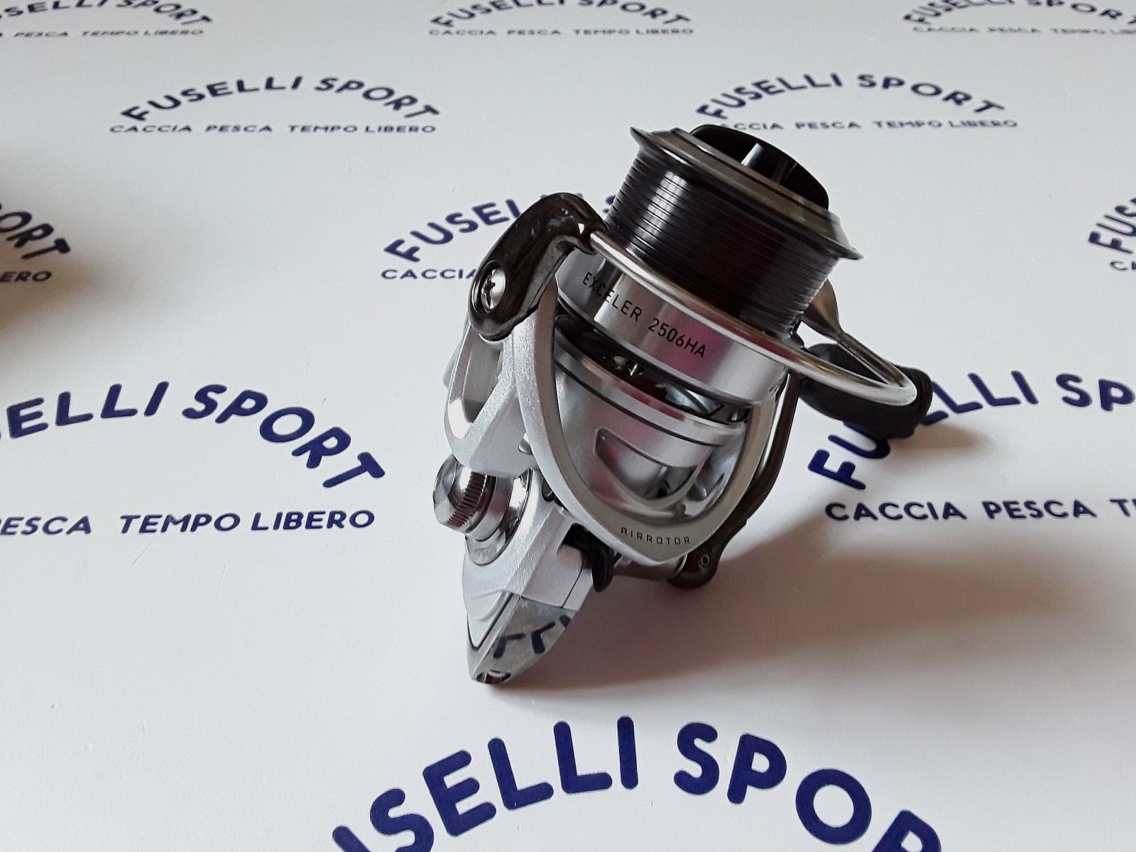 Mulinello Daiwa Exceler 2506 HA, immagine 2 di 3
