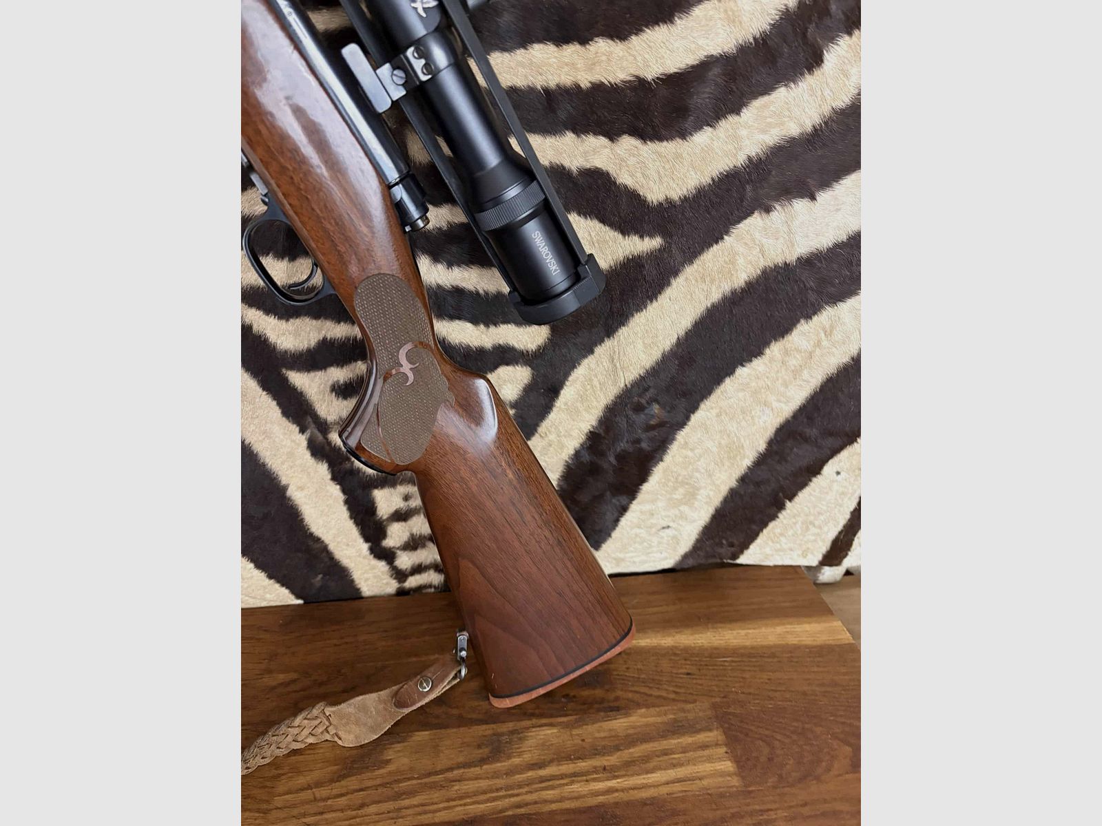 Winchester Mod.70 Büchse .243 Win - ca. 54 cm – Swarovski Habicht PVI 1.5-6×24 Zielfernrohr, Bild 8 von 11