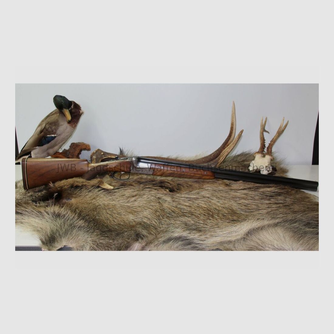 Light and manageable Merkel shotgun 16/70