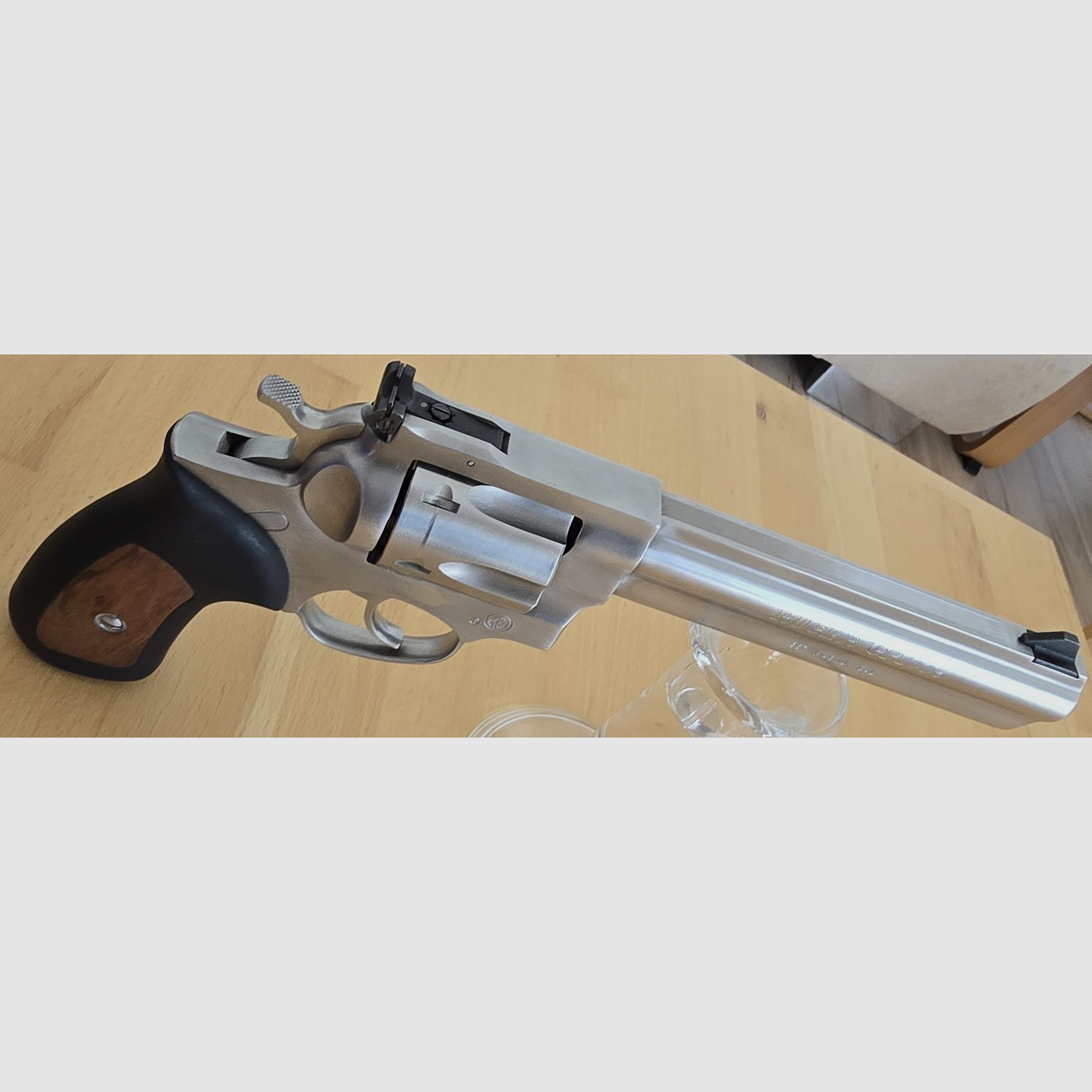 Revolver RUGER GP100 .357 Mag. 6 colpi