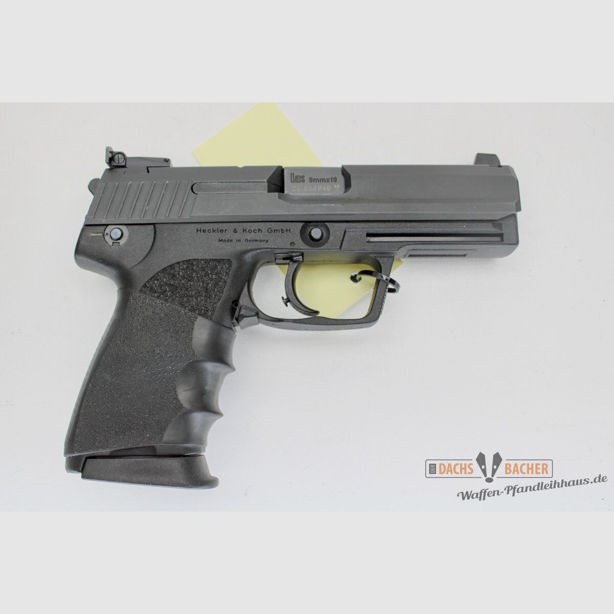 Pistole H&K HK USP Kaliber 9mm Luger mit 2 Magazinen