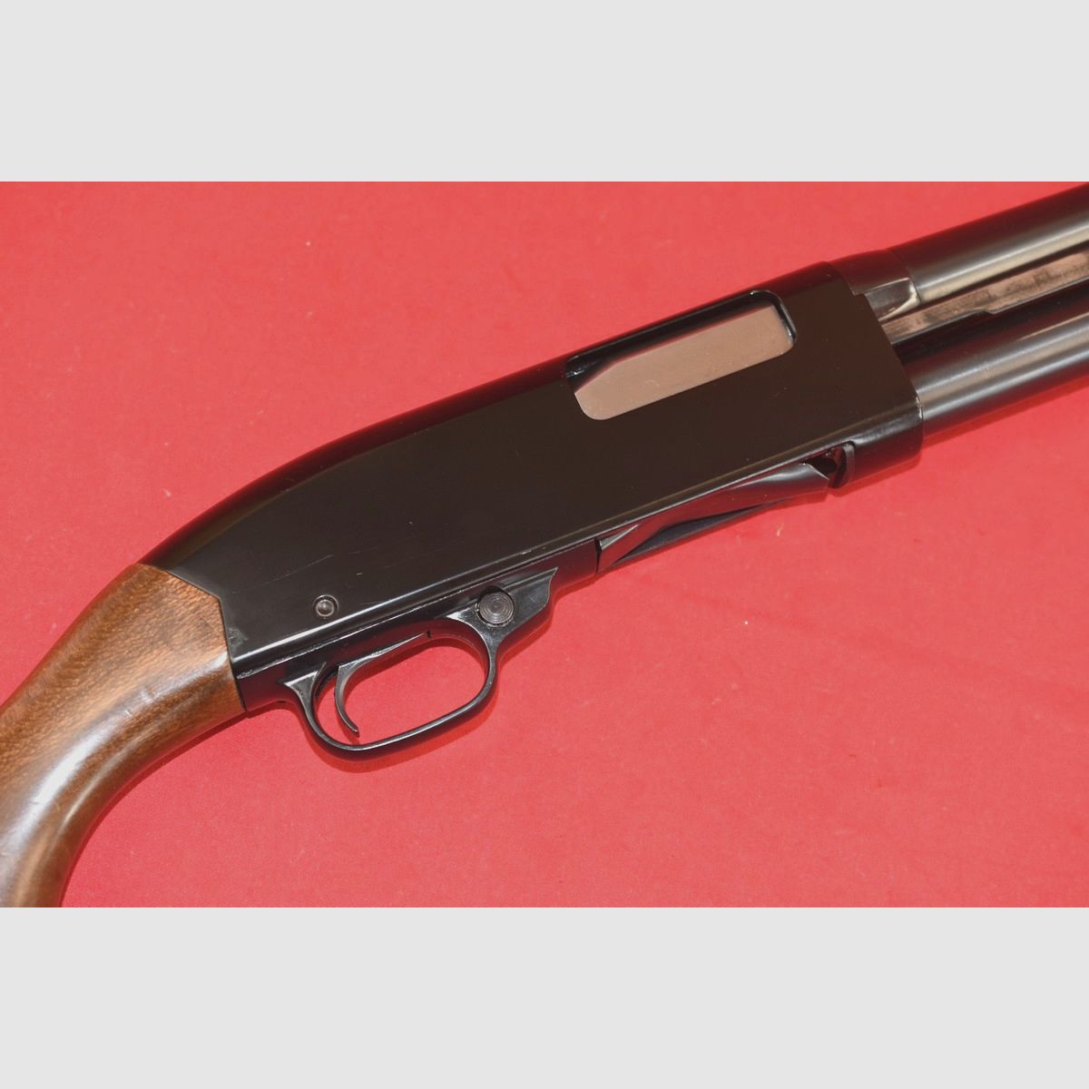 #8258 WINCHESTER 1300 DEFENDER SHOTGUN, 1986/87, cal. 12/76, image 3 of 26