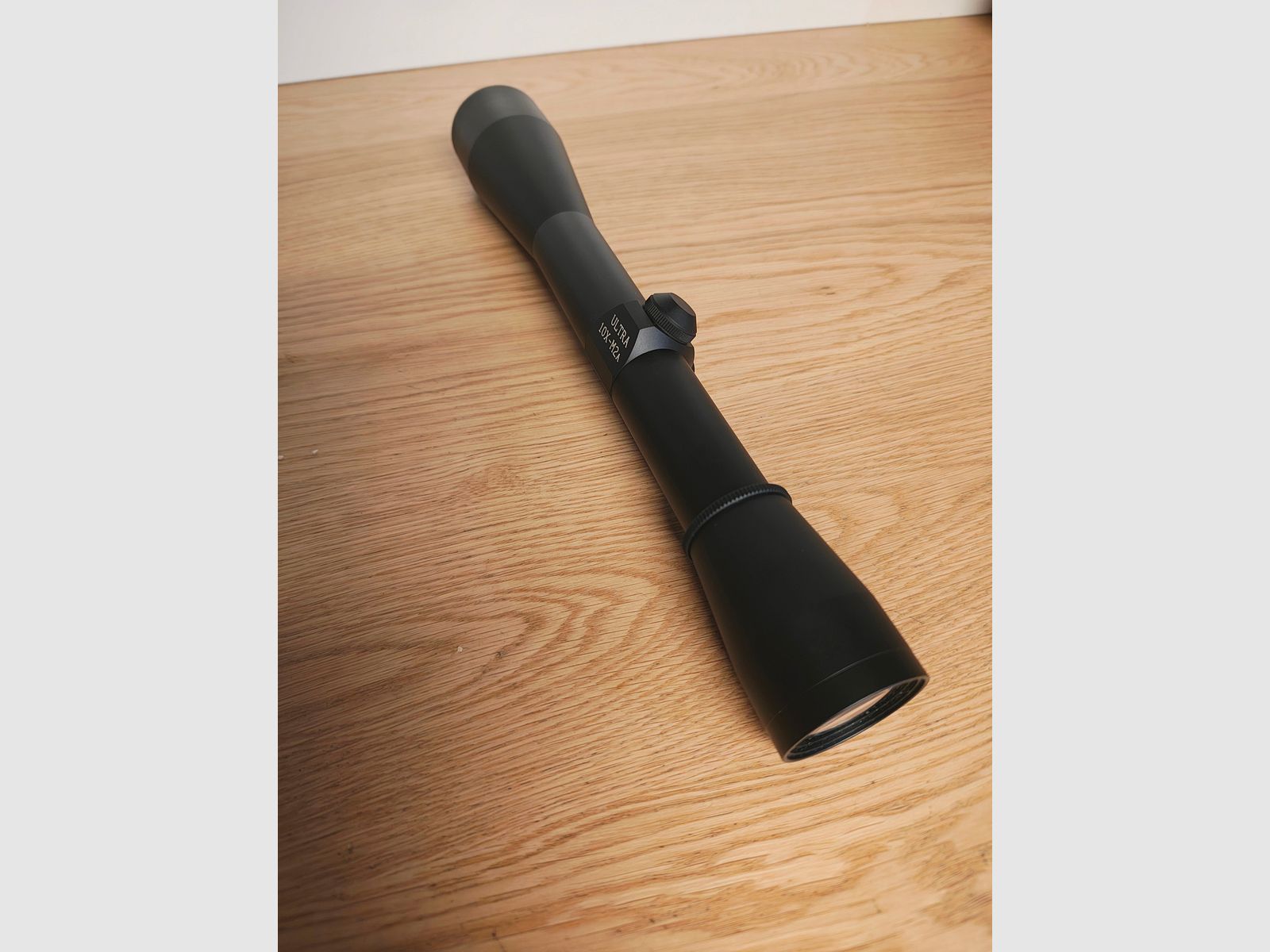 Leupold M2a Ultra 10x42 con caja y documentos originales