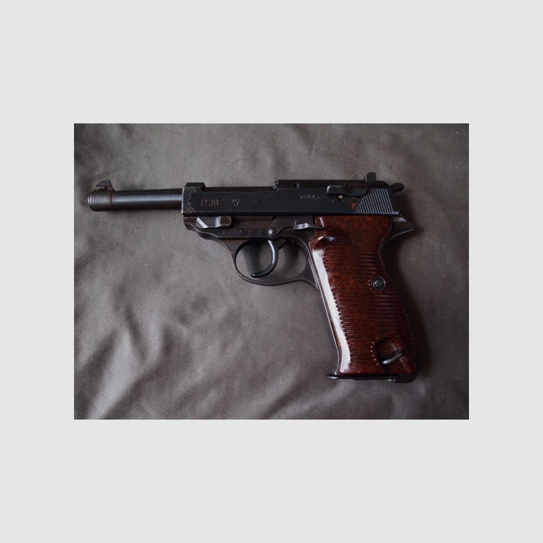 Pistole Walther P38, byf 43, 9mm Luger