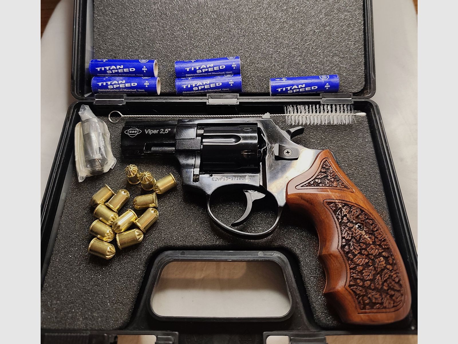 Ekol Viper 2,5 Zoll Schreckschuss Revolver SchwarzKaliber 9 mm R.K.