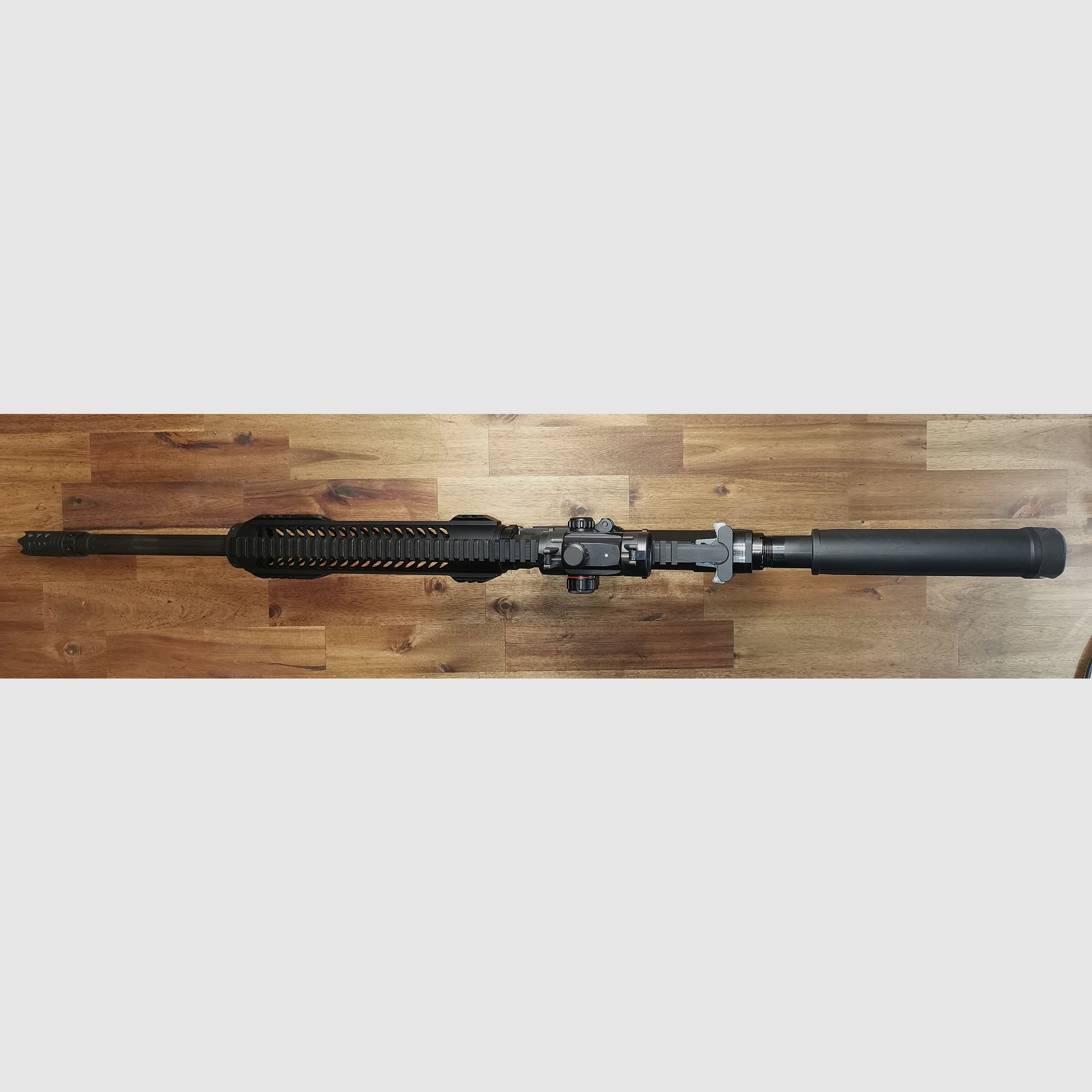 UTAS XTR-12 + 8 caricatori