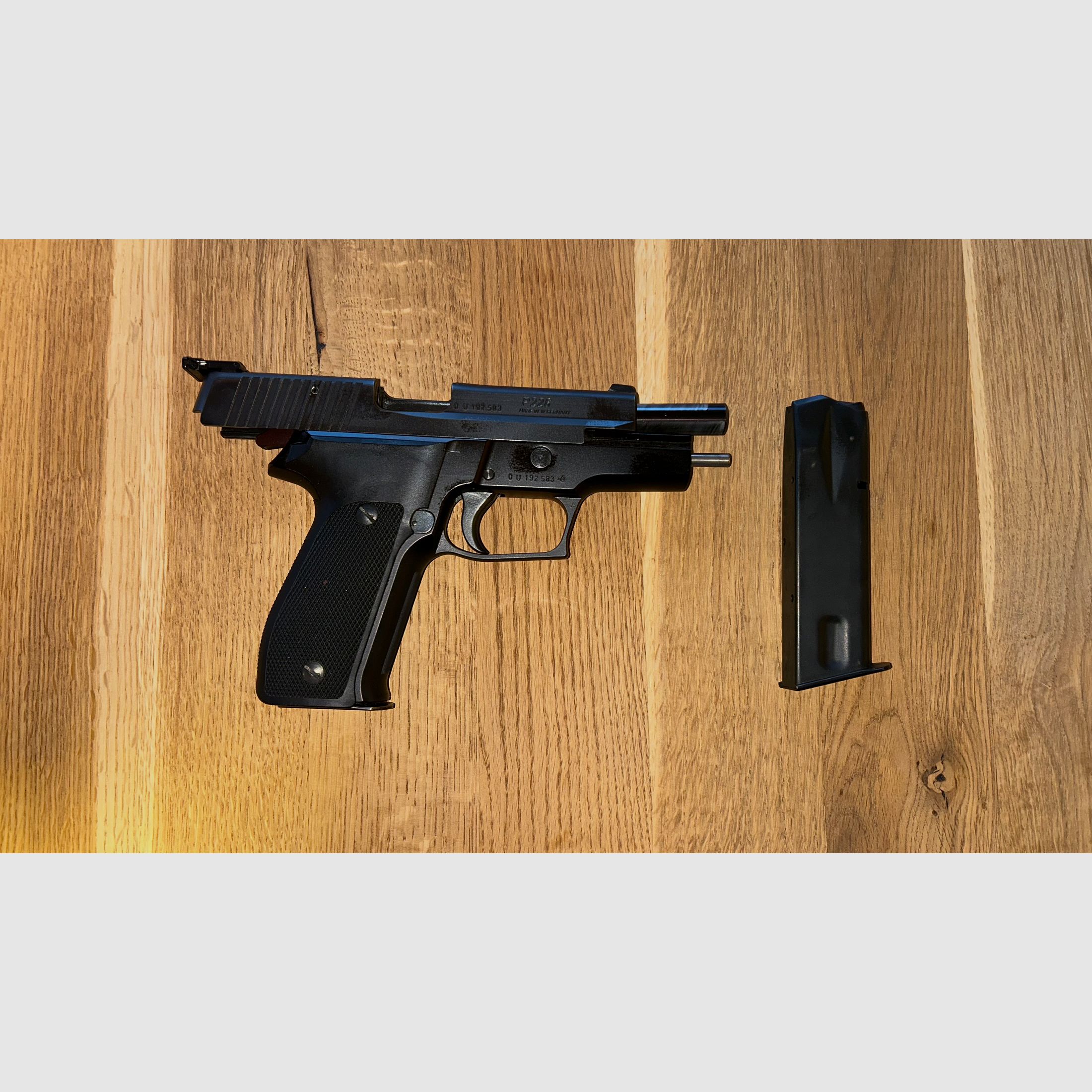 SIG Sauer P226 9mm Luger - Sportvisier 