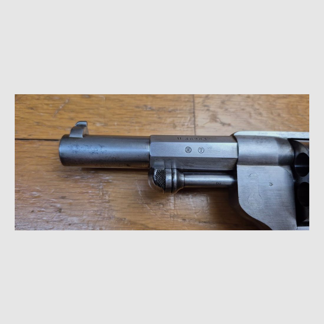 Très beau revolver réglementaire Modèle 1873 – Calibre 11mm73 – Intégralement mono matricule – Encore du jaune paille d&rsquo;origine après 145 ans ! – MAS en 1881 – Très bonne mécanique, beau canon et belles chambres – TBE /TBE+, image 21 sur 21