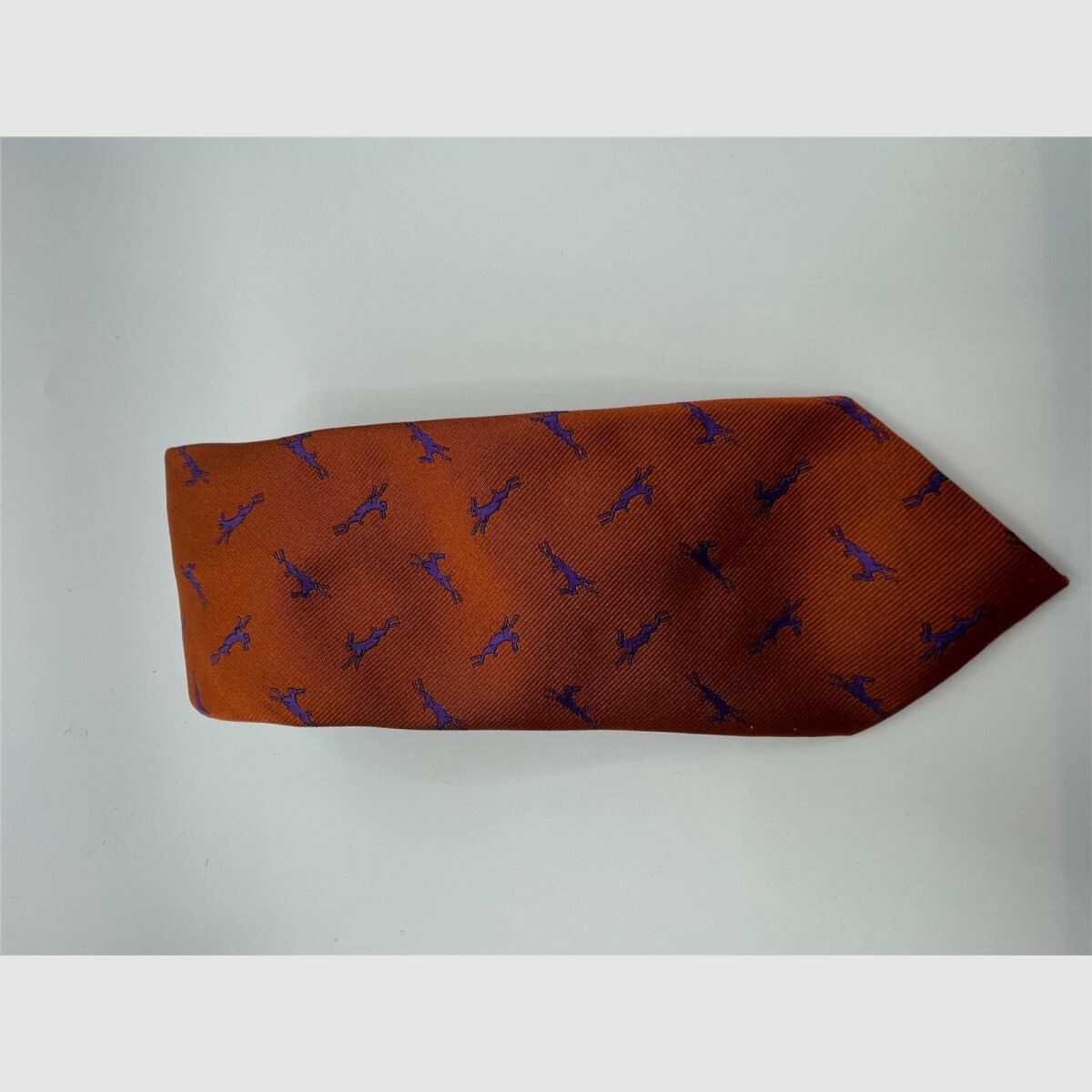 Robert Keyte Stropdas 100% zijde oranje motief paarse haas