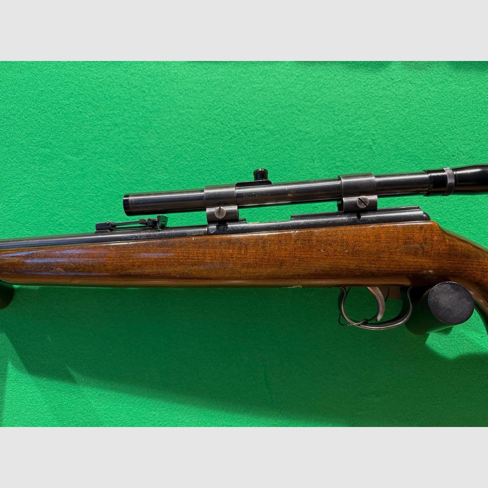 Rifle de repetición de calibre .22lr Anschütz