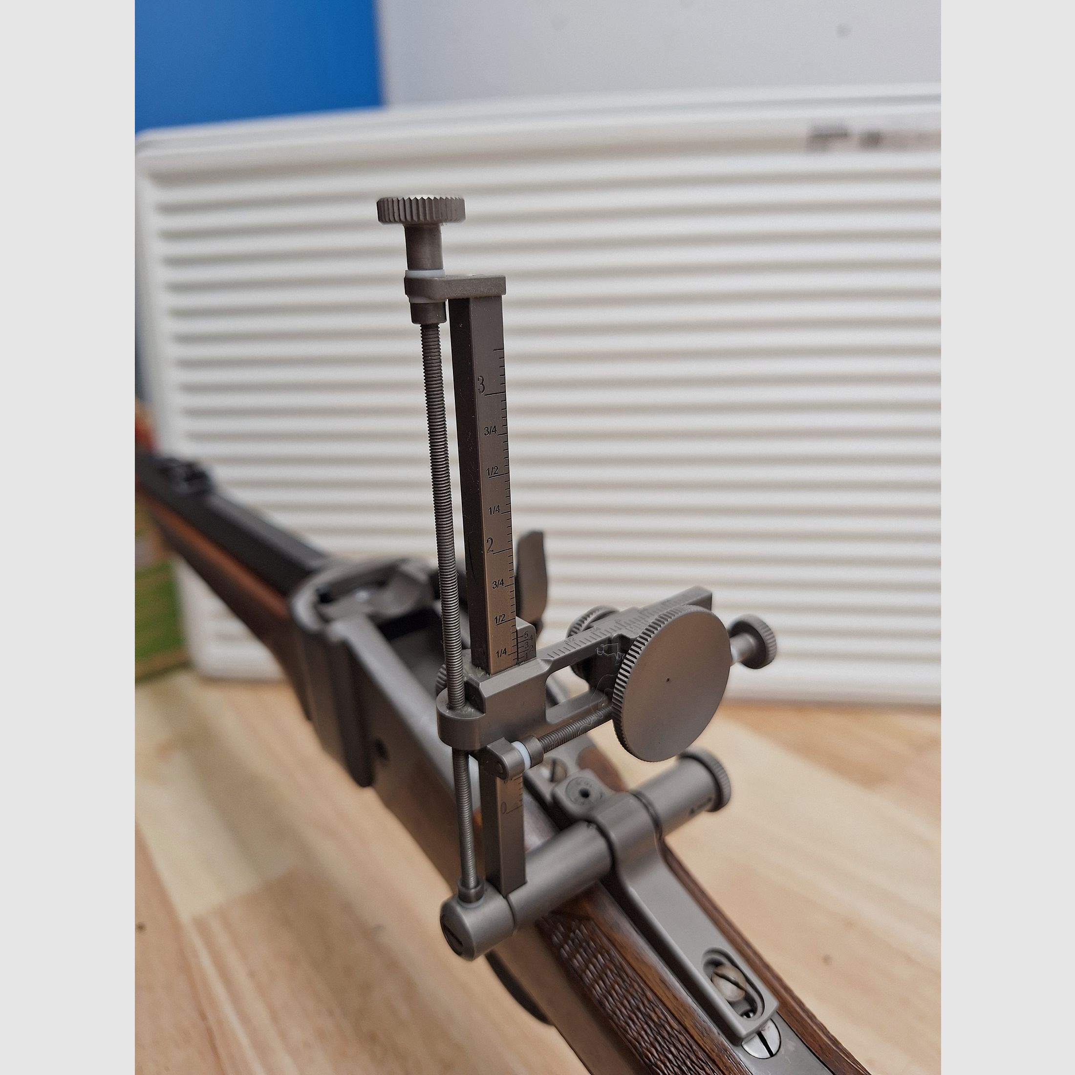 Sharps-geweer .45-120 Sharps met spindeldiopter